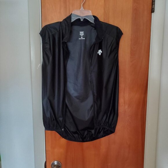 Men's Descente Cycle Vest - Size M - Picture 3 of 6